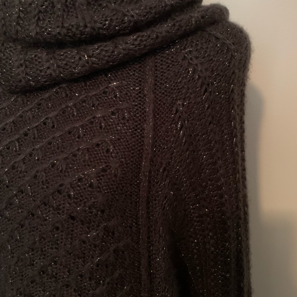 Sweater - Picture 2 of 4